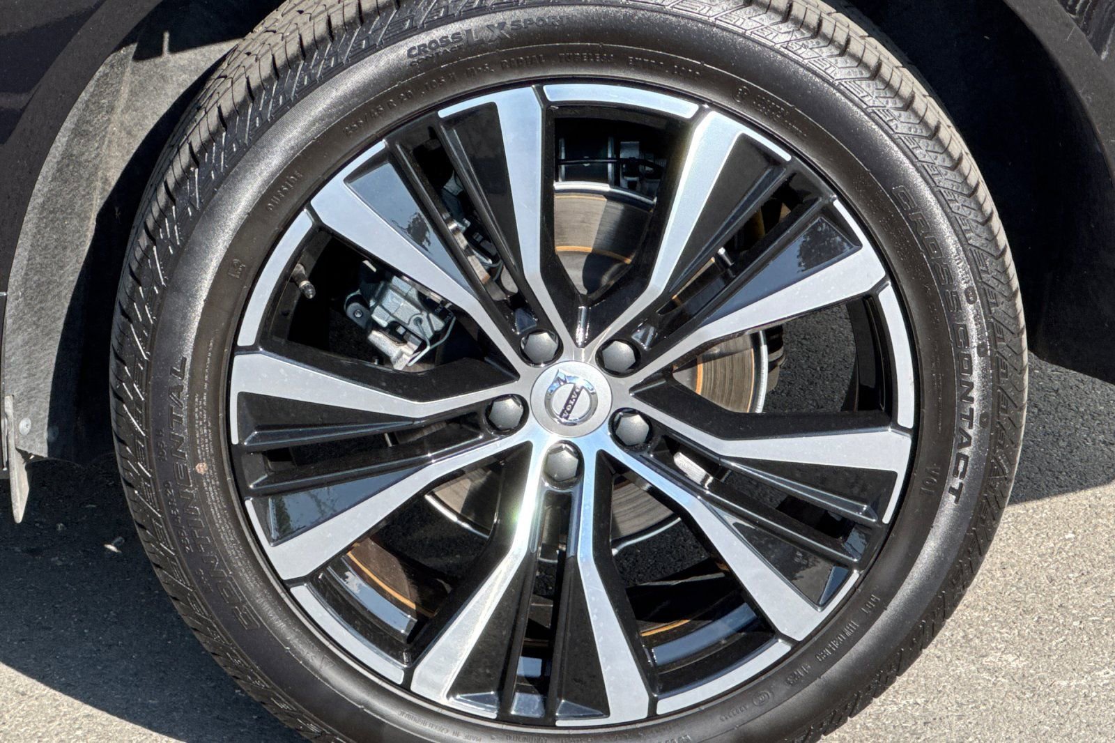 Used 2024 Volvo XC60 B5 Plus w/ Protection Package Premier AWD/4WD image 12