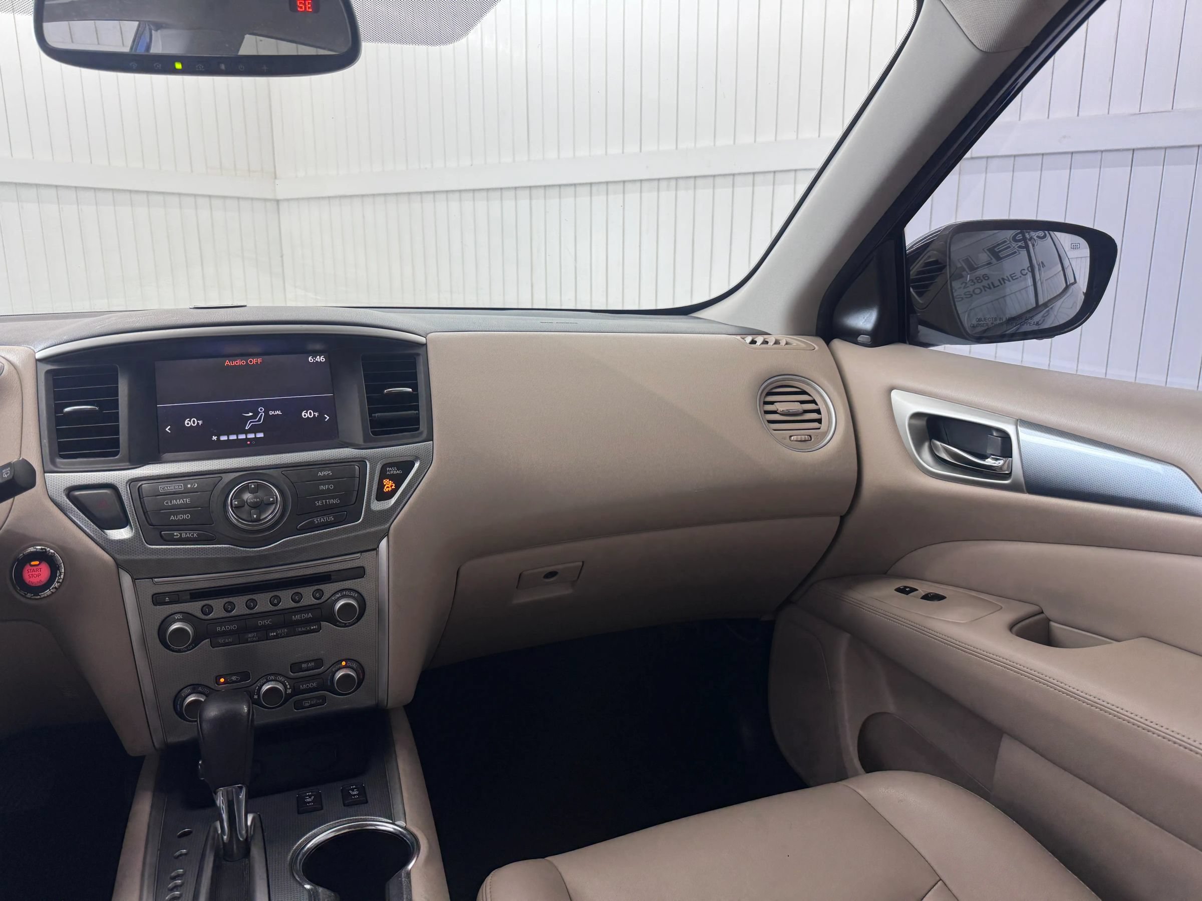 Used 2017 Nissan Pathfinder SL FWD image 17