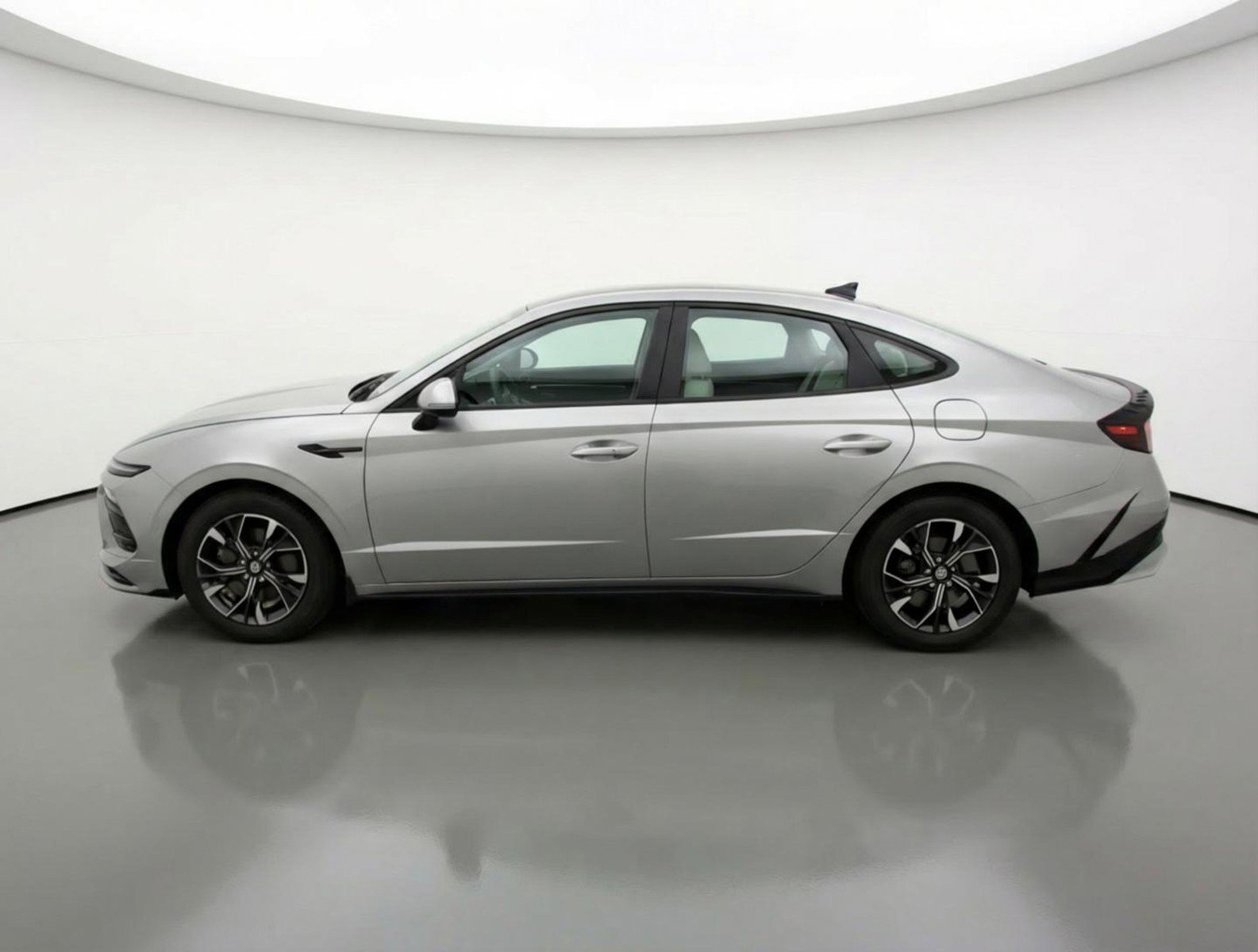 Used 2025 Hyundai Sonata SEL image 5