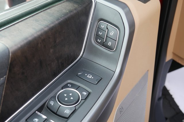 Used 2025 Ford F250 Lariat w/ Lariat Ultimate Package image 15
