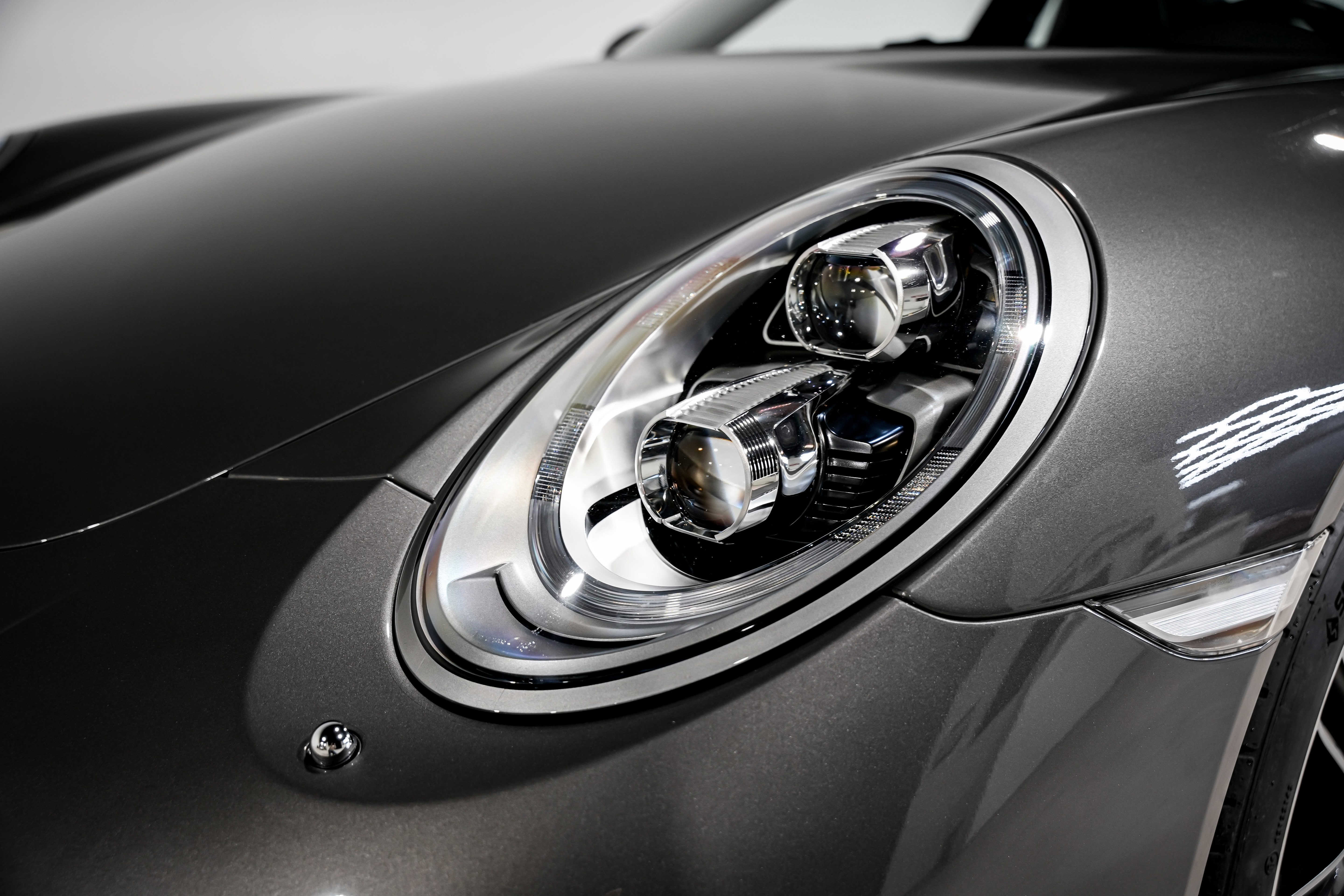 Used 2017 Porsche 911 Carrera S image 29