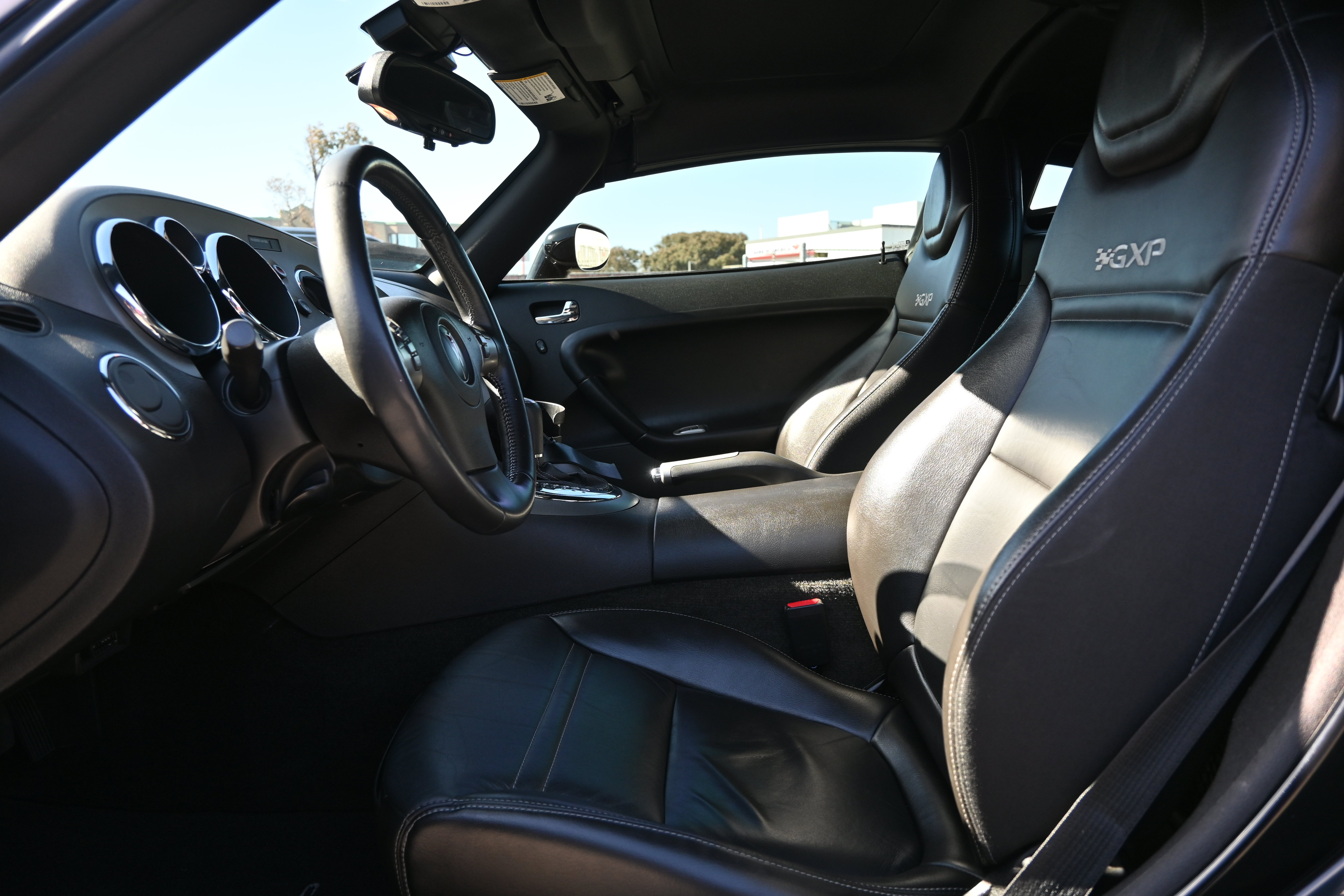 Used 2009 Pontiac Solstice GXP w/ Premium Package RWD image 28