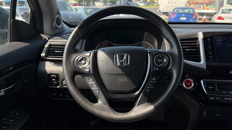 Used 2017 Honda Pilot Touring image 30