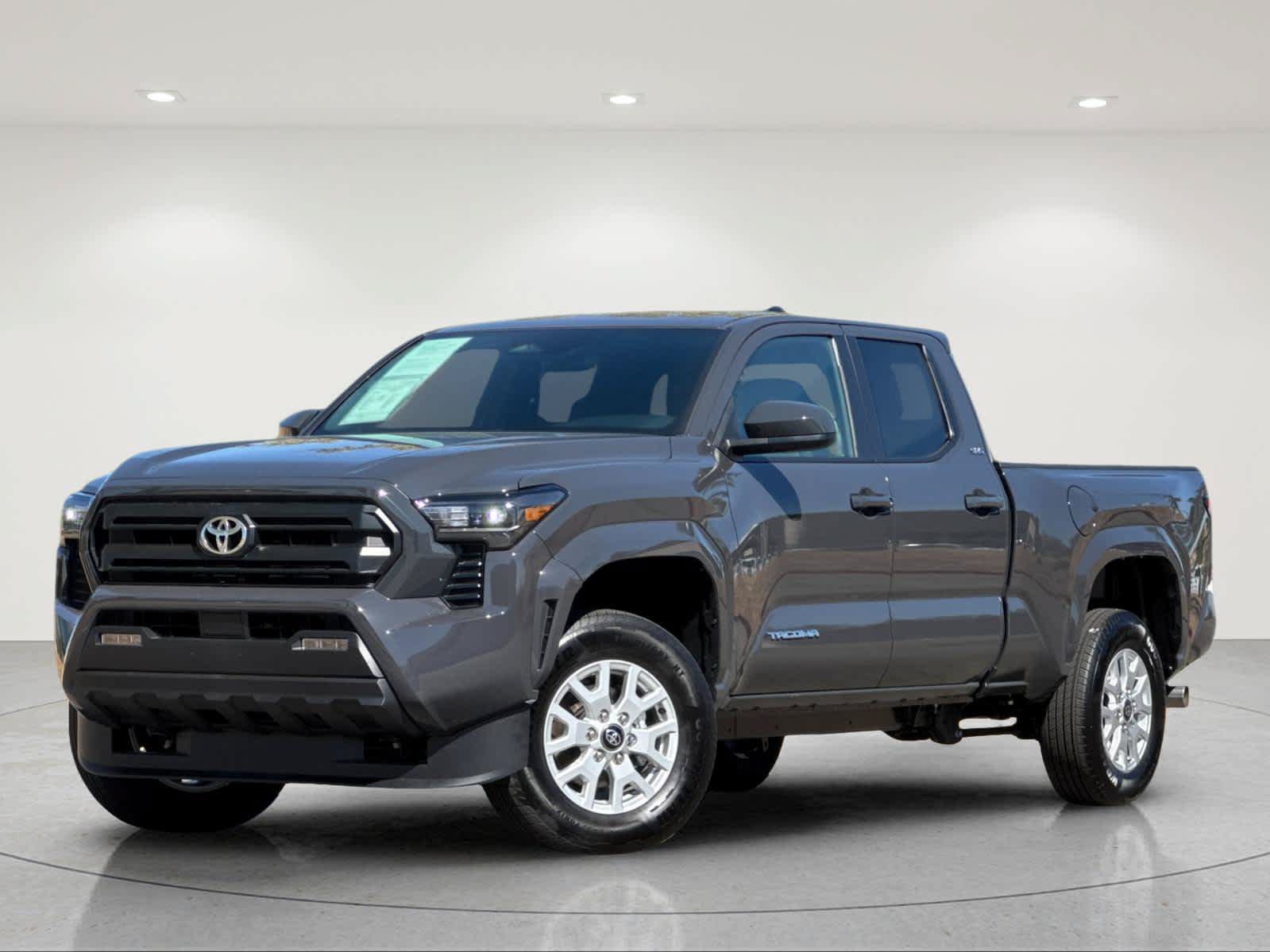 Used 2026 Toyota Tacoma SR5 AWD/4WD image 2