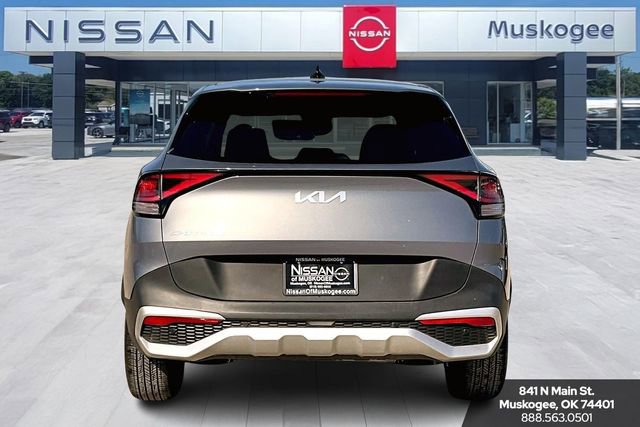 Used 2025 Kia Sportage LX image 6