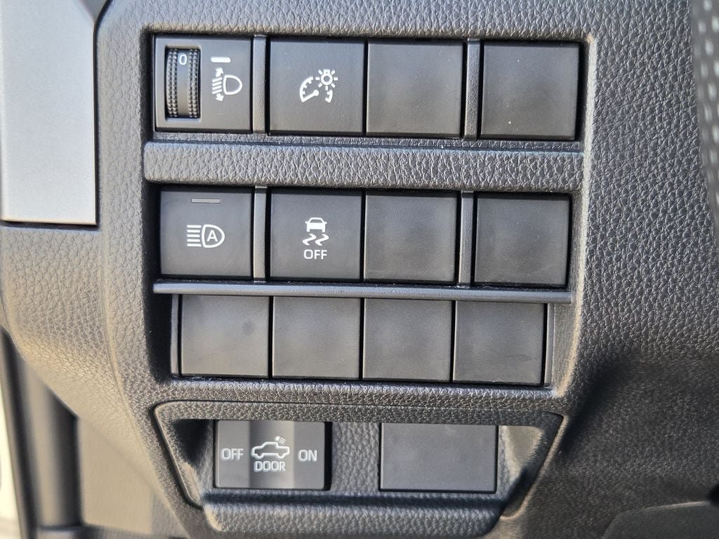 Used 2026 Toyota Tacoma SR5 AWD/4WD image 24