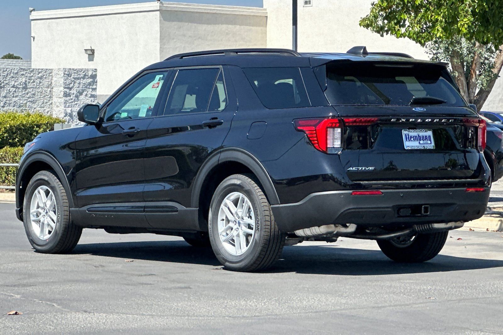 New 2026 Ford Explorer Active image 6