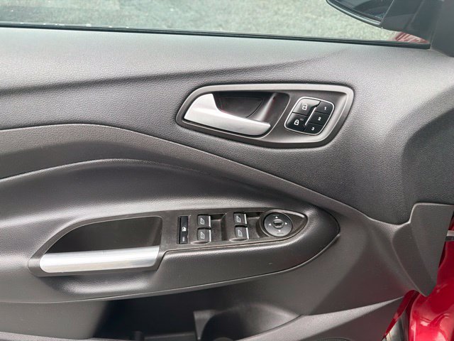 Used 2017 Ford Escape Titanium w/ Equipment Group 301A AWD/4WD image 12