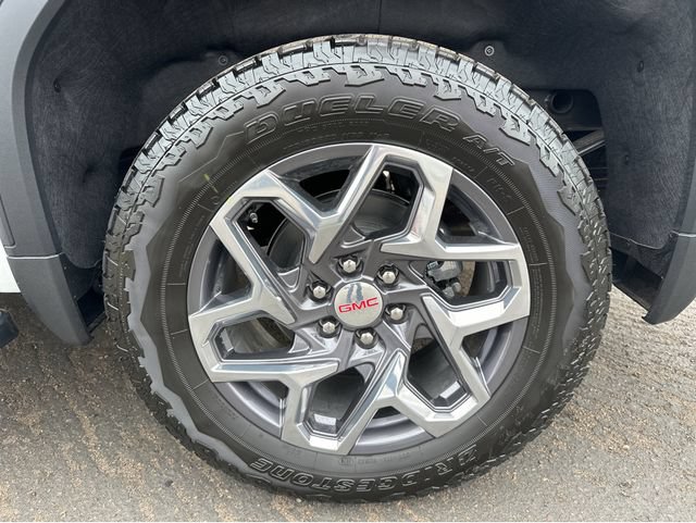 New 2026 GMC Sierra 1500 SLT w/ SLT Premium Plus Package AWD/4WD image 17