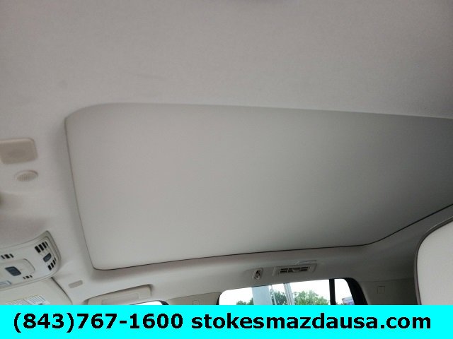 Used 2021 GMC Yukon Denali w/ Denali Premium Package image 14
