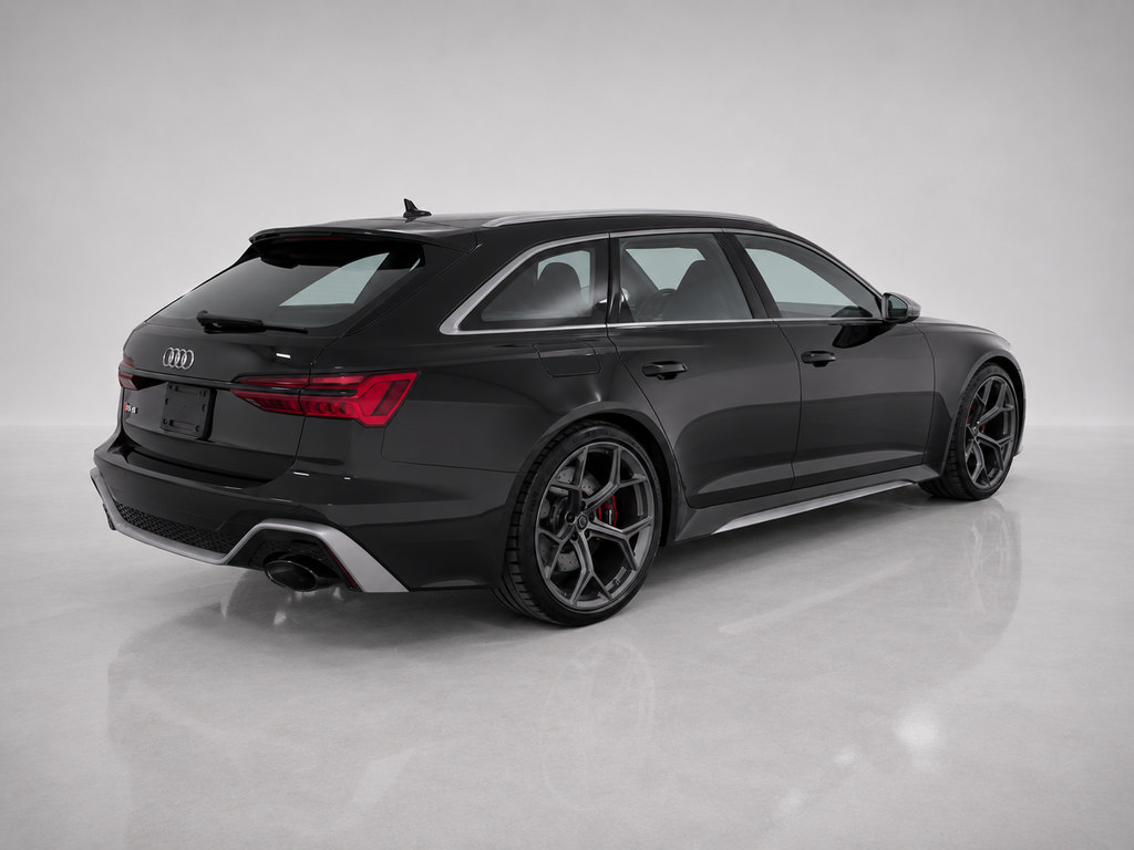 Used 2026 Audi RS 6 performance AWD/4WD image 2