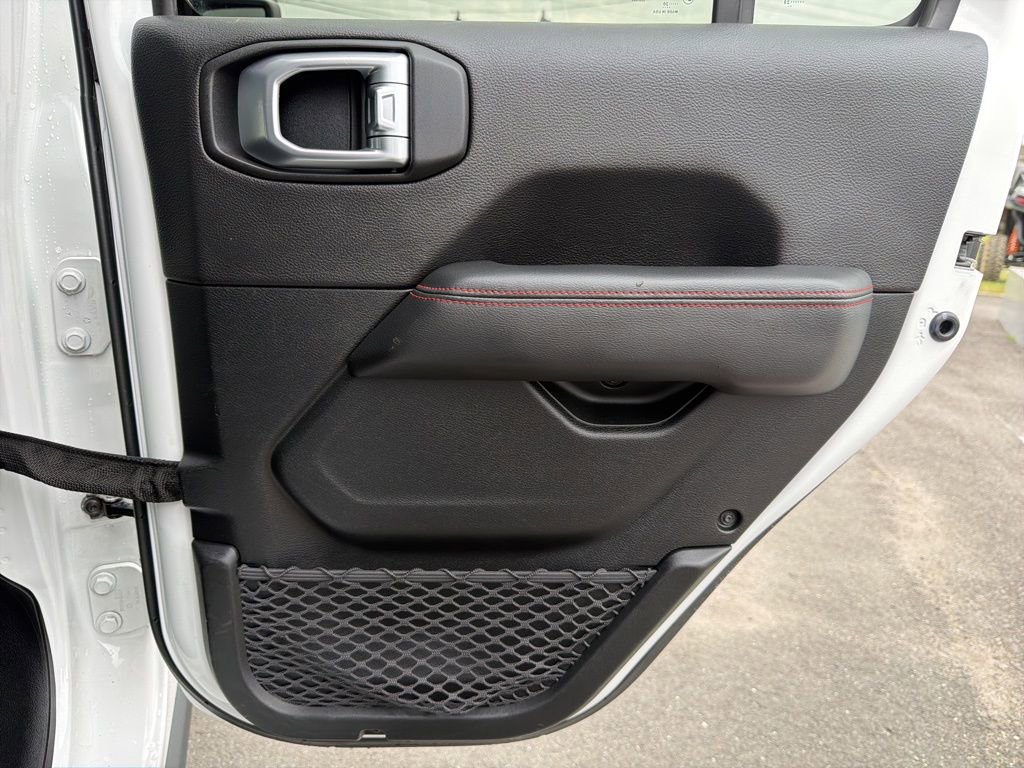 Used 2020 Jeep Wrangler Unlimited Rubicon AWD/4WD image 23