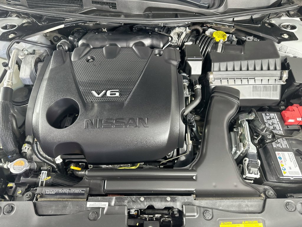 Used 2022 Nissan Maxima Platinum w/ Sport Mat Group FWD image 38