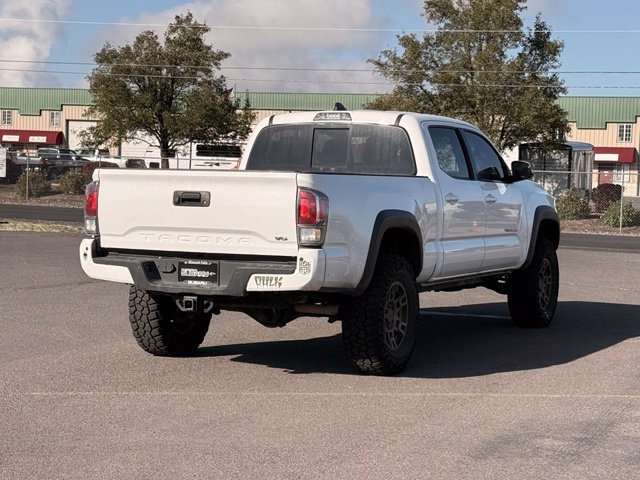 Used 2020 Toyota Tacoma TRD Off-Road w/ TRD Premium Off Road Package AWD/4WD image 6