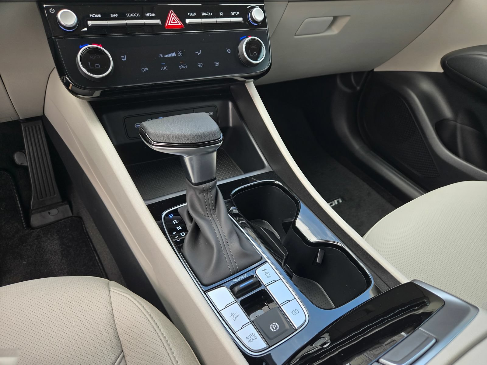 New 2026 Hyundai Tucson SEL Plus FWD image 13
