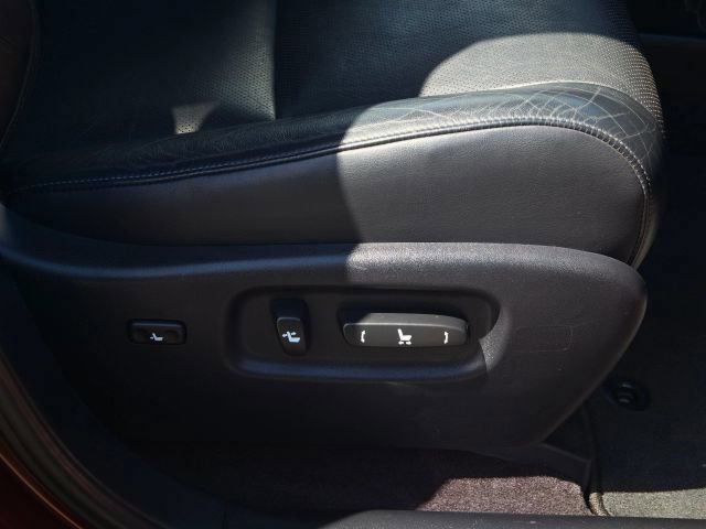 Used 2013 Lexus RX 450h AWD w/ Navigation Pkg image 31