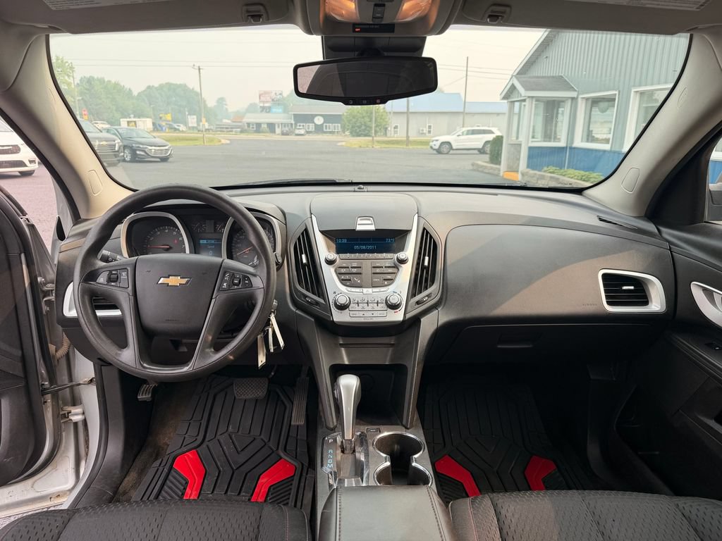 Used 2015 Chevrolet Equinox LS AWD/4WD image 17
