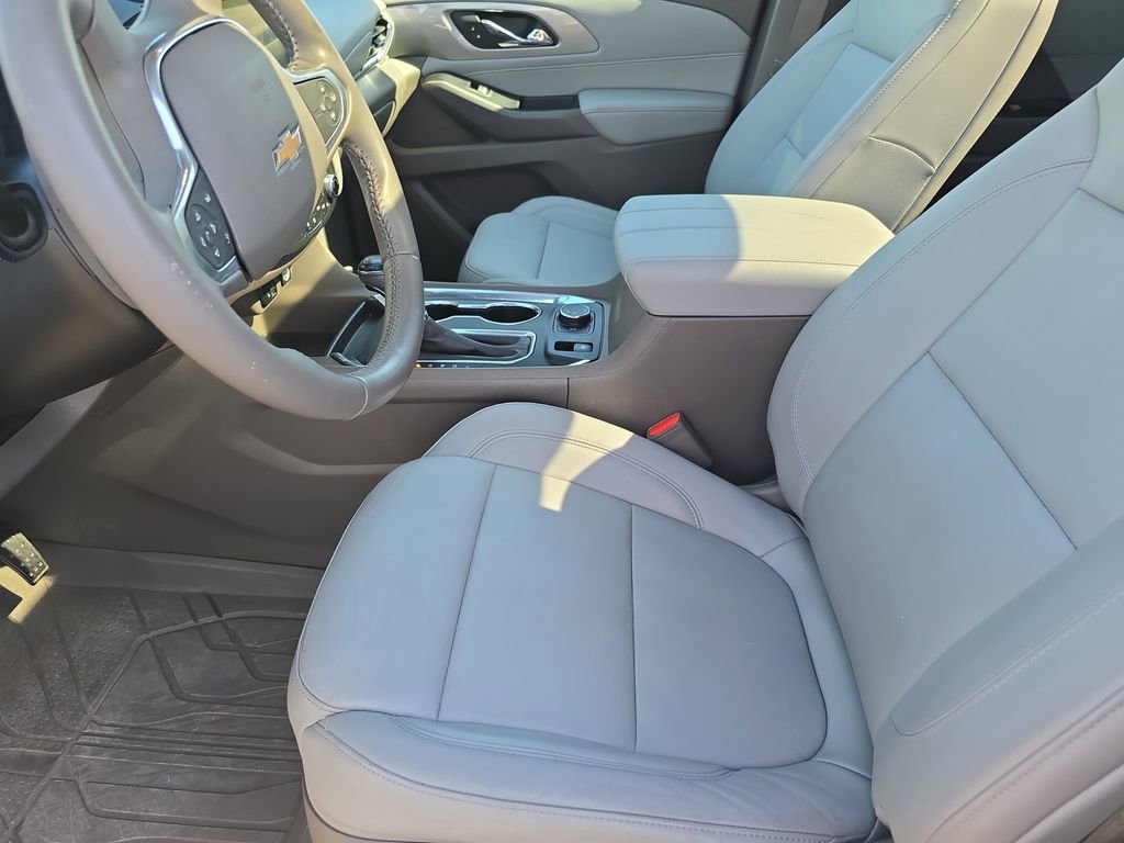Used 2020 Chevrolet Traverse LT w/ LT Premium Package image 31