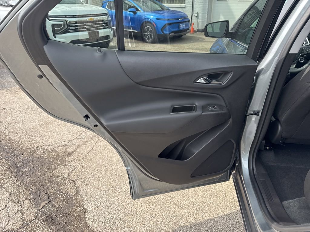 Used 2024 Chevrolet Equinox LT FWD image 14