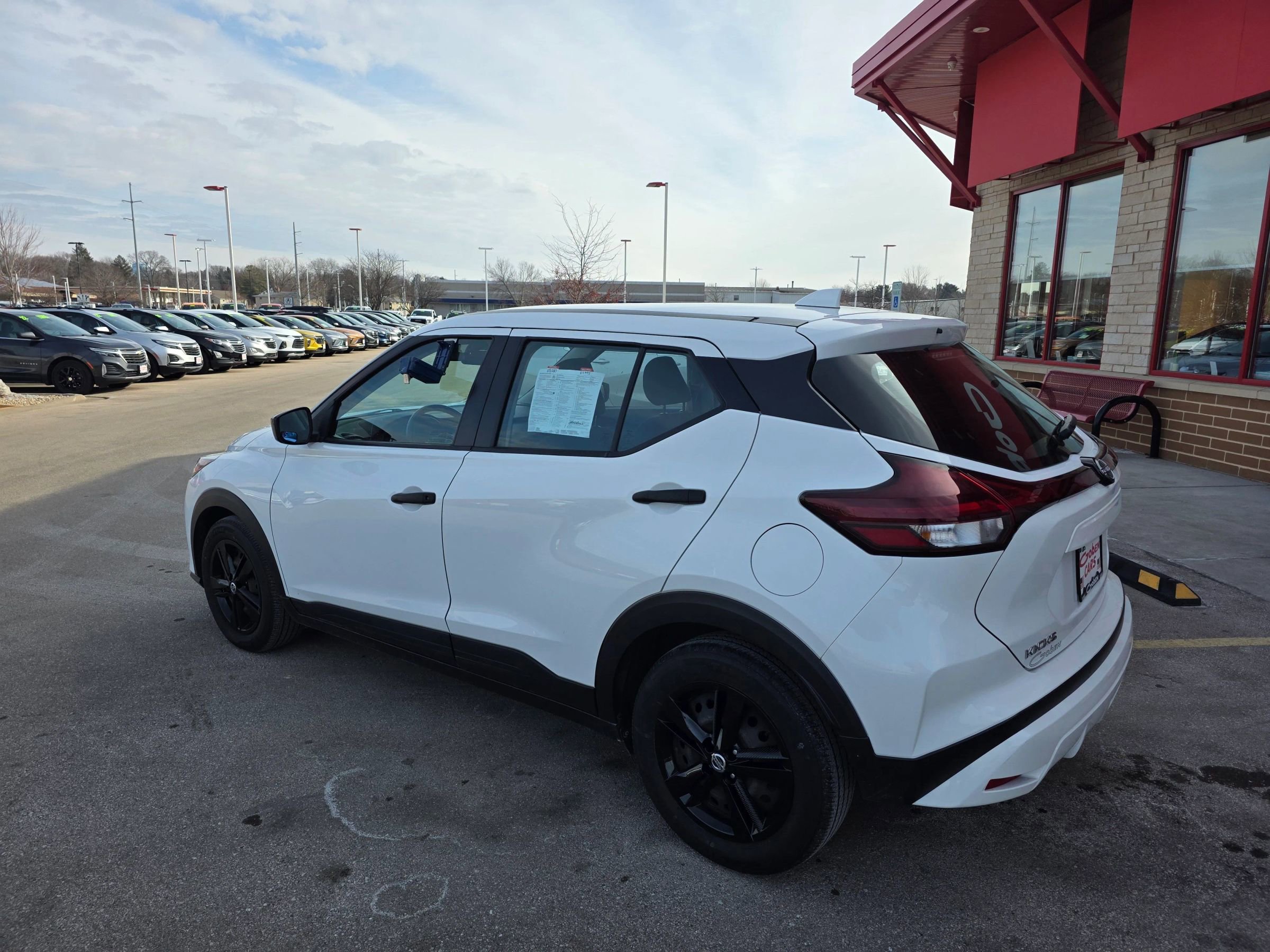 Used 2022 Nissan Kicks S FWD image 5