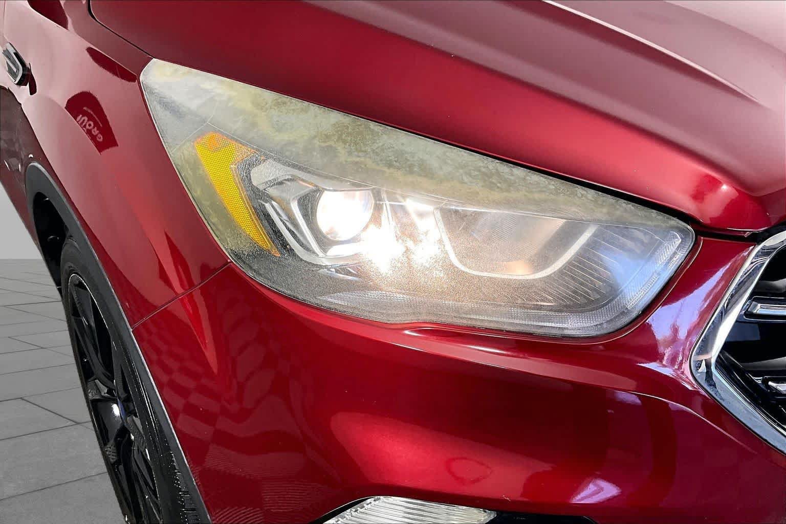 Used 2017 Ford Escape SE w/ Equipment Group 201A FWD image 27