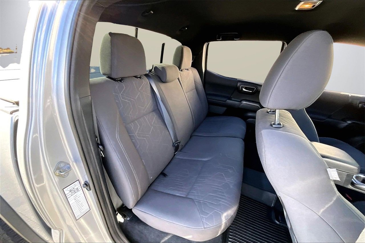 Used 2019 Toyota Tacoma TRD Off-Road w/ Technology Package image 22