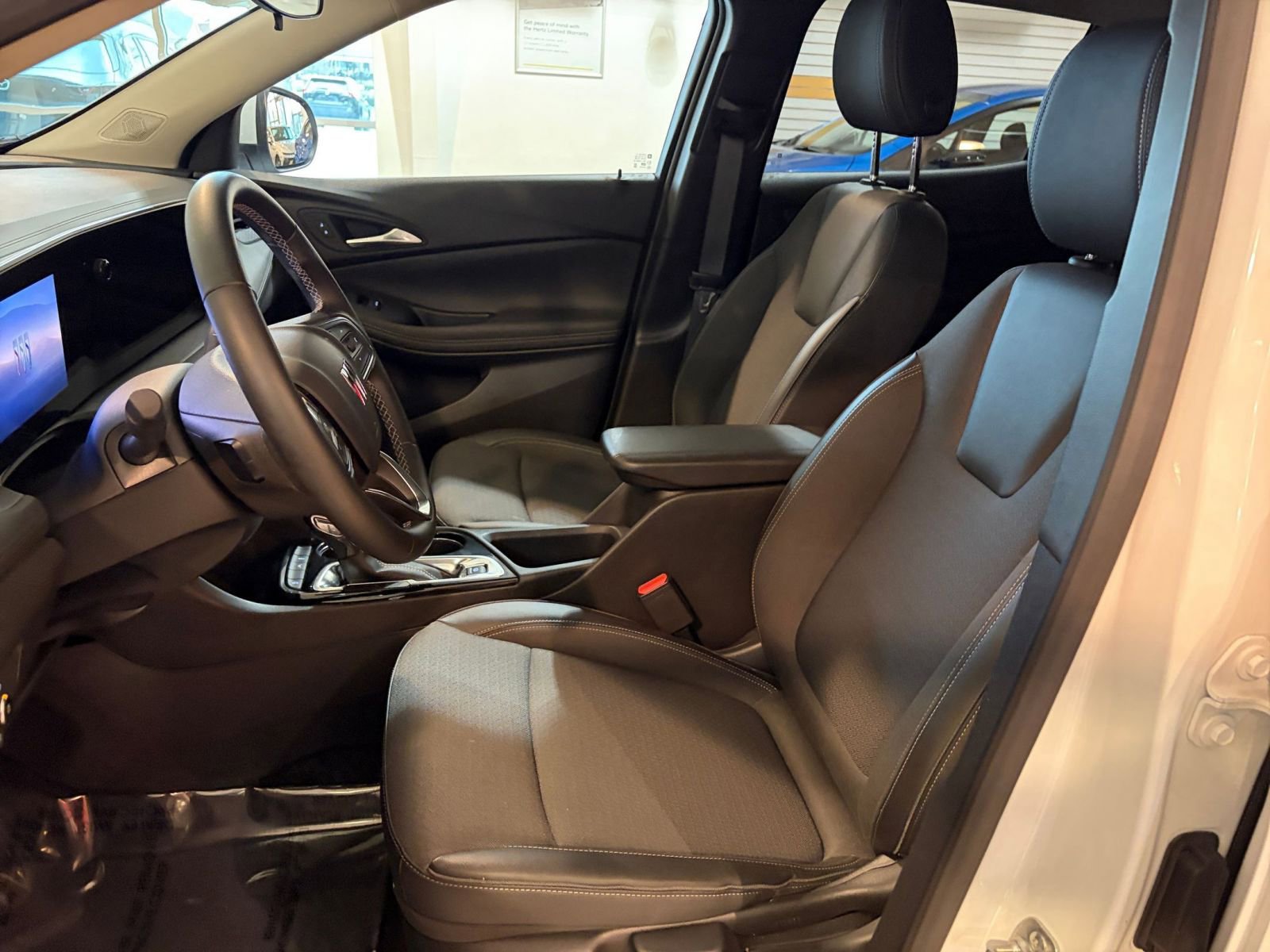 Used 2025 Buick Encore GX Preferred image 25