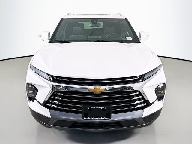 Used 2024 Chevrolet Blazer Premier w/ Enhanced Convenience Package AWD/4WD image 2