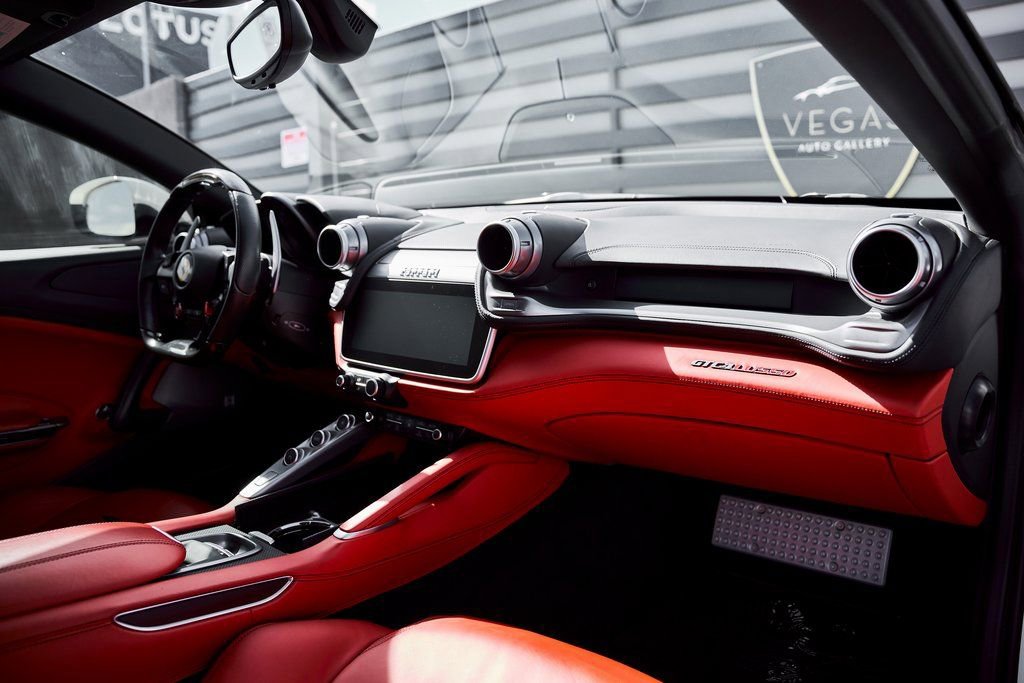Used 2019 Ferrari GTC4Lusso image 41