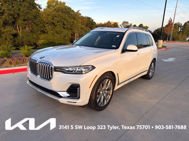 Used 2019 BMW X7 xDrive40i w/ Premium Package AWD/4WD image 3