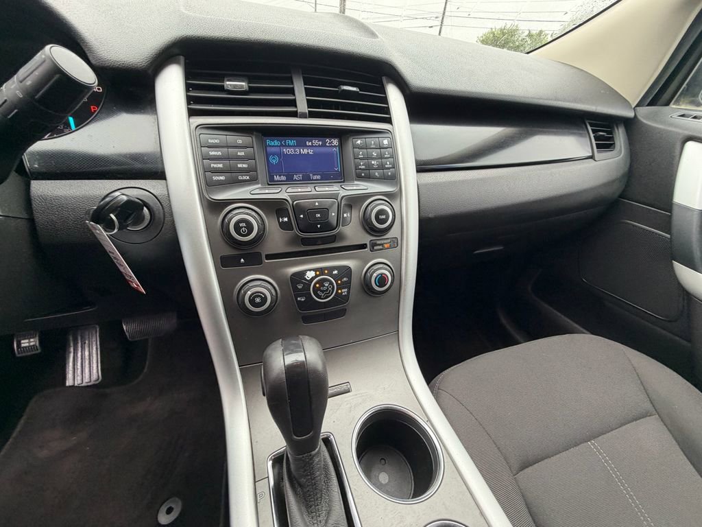 Used 2013 Ford Edge SE FWD image 11