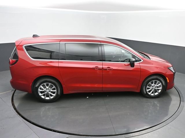 New 2027 Chrysler Pacifica Select AWD/4WD image 43