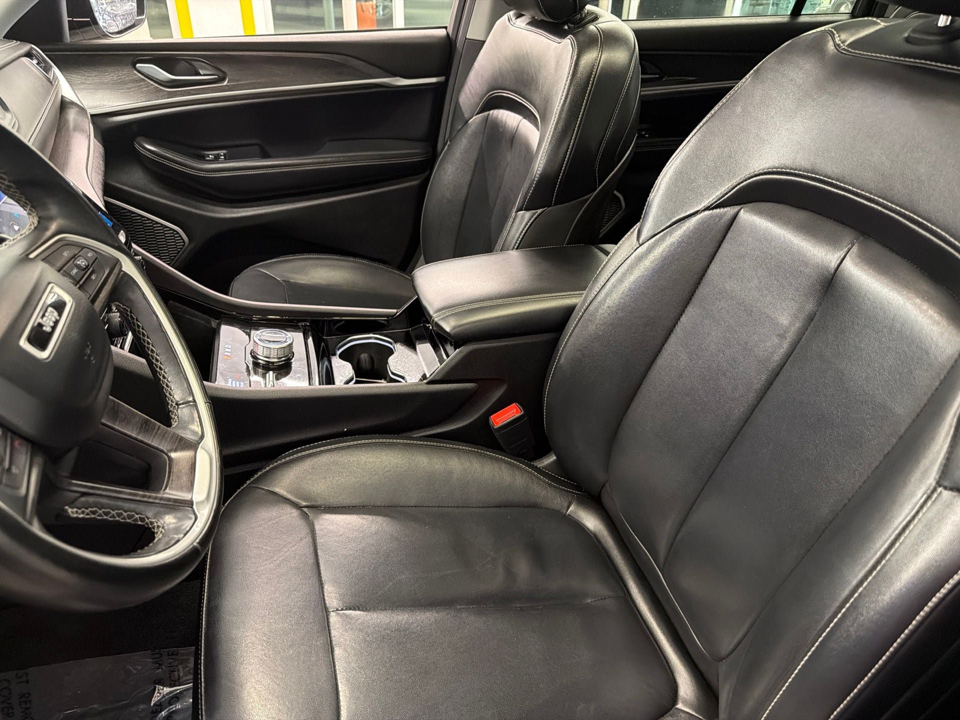 Used 2021 Jeep Grand Cherokee L Limited AWD/4WD image 12