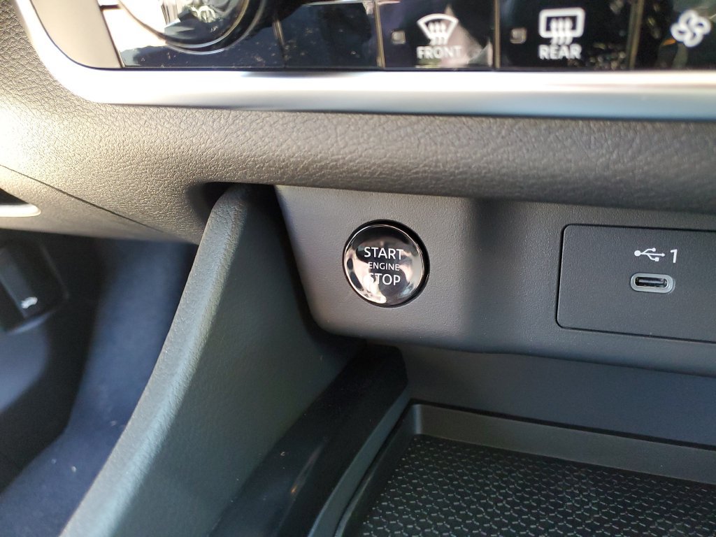 New 2026 Nissan Rogue SV AWD/4WD image 32