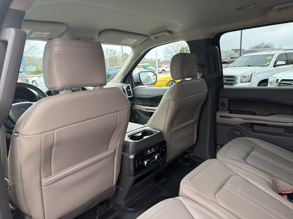 Used 2020 Ford Expedition Limited image 33