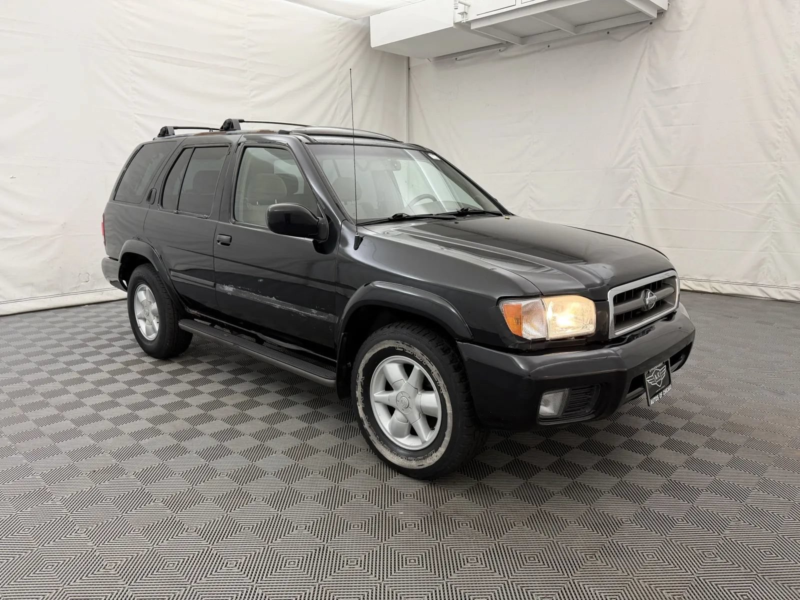 Used 2001 Nissan Pathfinder LE RWD image 4
