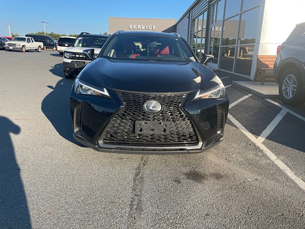 Used 2019 Lexus UX 200 F Sport w/ F Sport Premium Package FWD image 5