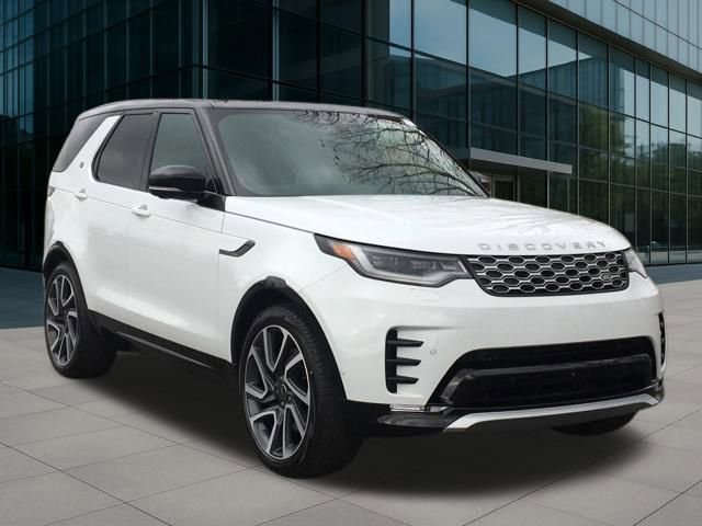New 2024 Land Rover Discovery Metropolitan Edition image 7