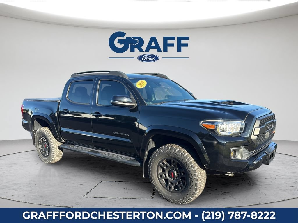 Used 2019 Toyota Tacoma TRD Sport AWD/4WD image 4