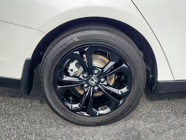 Certified 2025 Honda Accord SE image 6