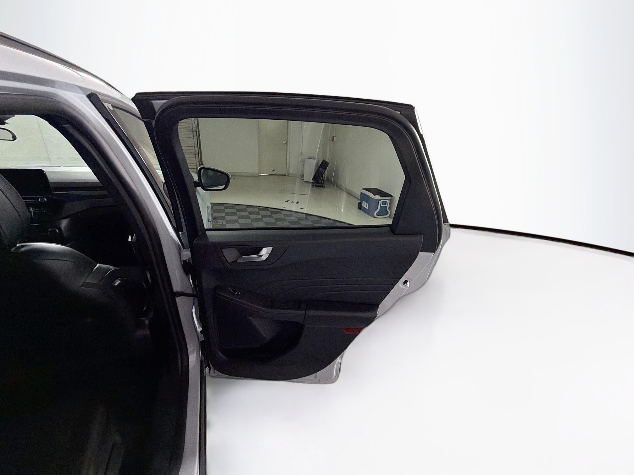 Used 2025 Ford Escape ST-Line Select AWD/4WD image 30