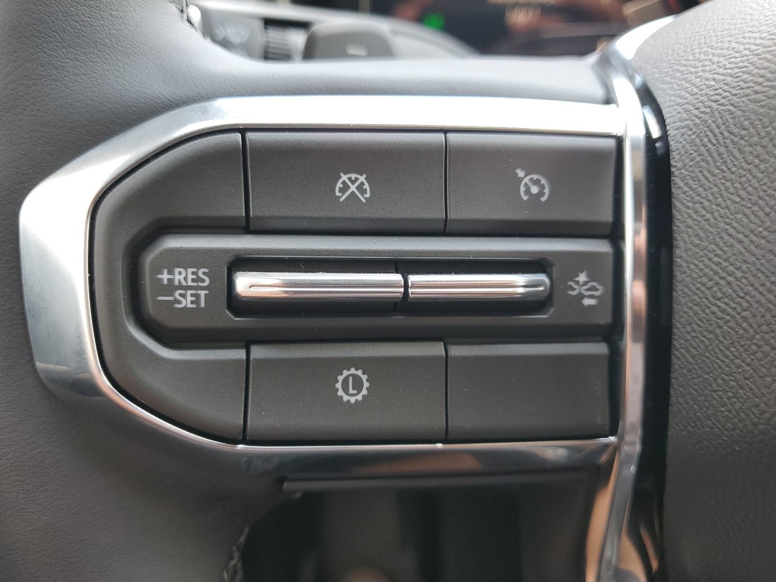 New 2027 GMC Terrain Elevation w/ LPO, Floor Liner Package FWD image 19