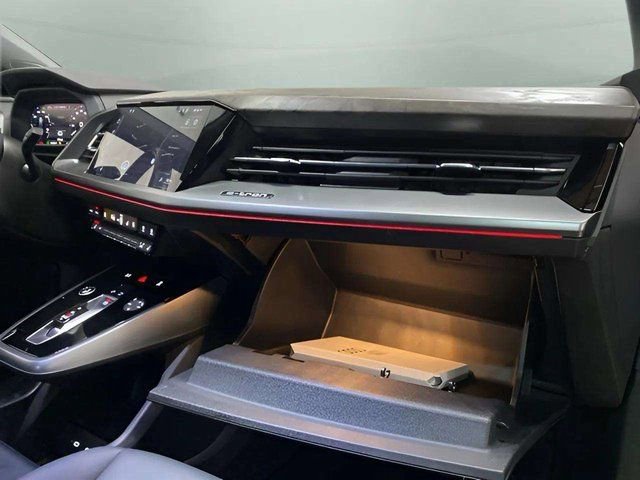 Used 2024 Audi Q4 e-tron Premium Plus w/ Premium Plus image 77