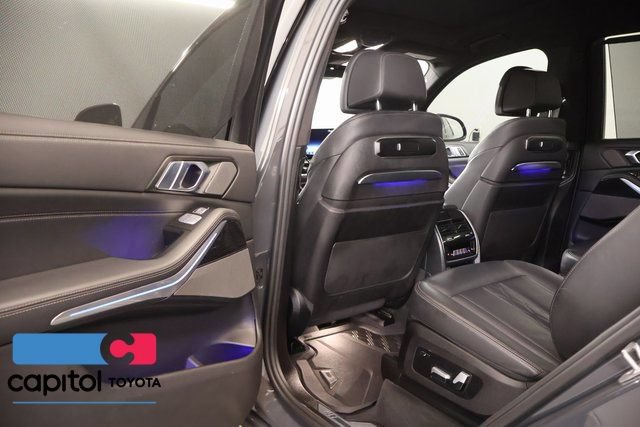 Used 2024 BMW X7 xDrive40i w/ Executive Package AWD/4WD image 32