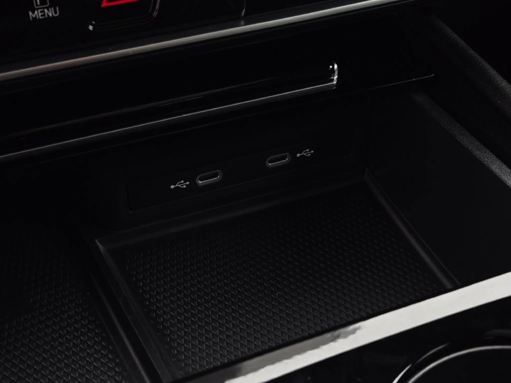 Used 2024 Volkswagen Atlas Cross Sport SEL Premium R-Line image 24