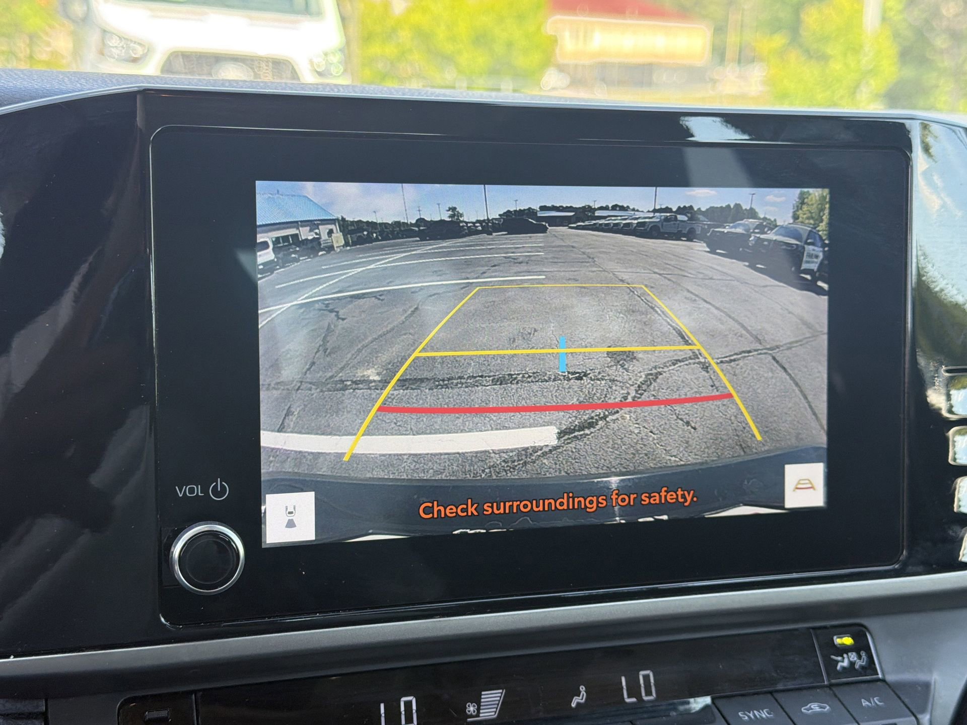 Used 2025 Toyota Camry LE FWD image 4