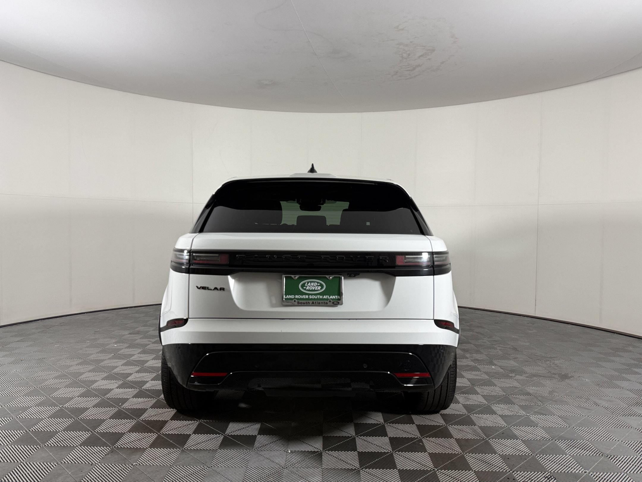 Used 2025 Land Rover Range Rover Velar Dynamic SE AWD/4WD image 10