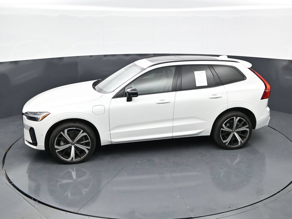 Used 2024 Volvo XC60 T8 Ultimate w/ Climate Package AWD/4WD image 36