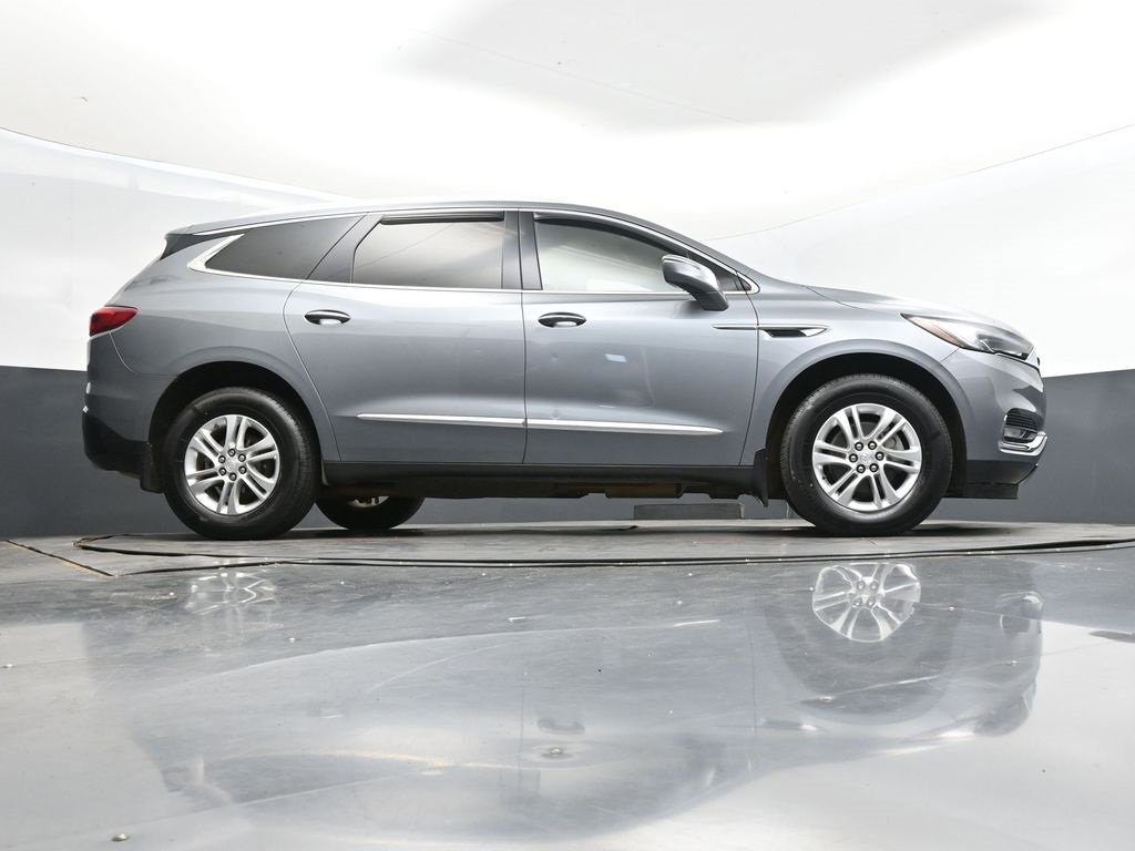 Used 2018 Buick Enclave Essence image 44