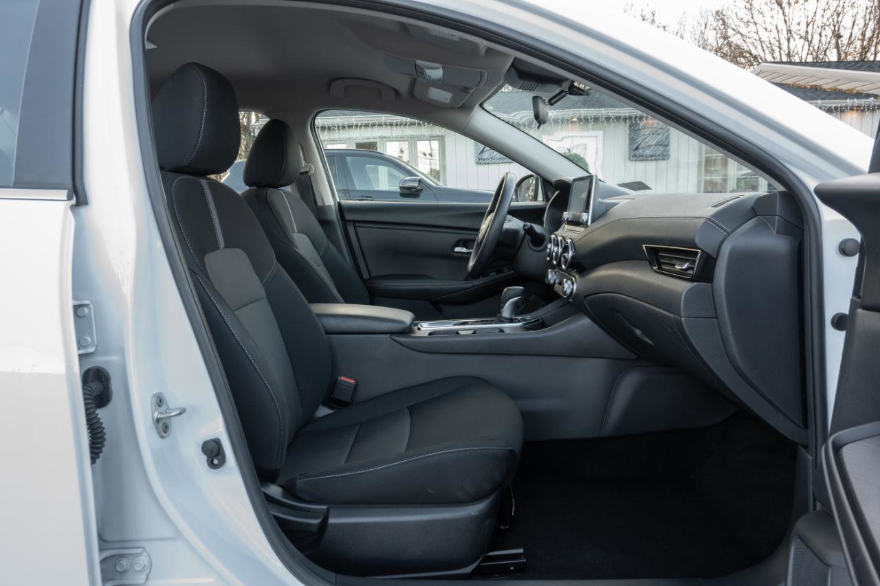 Used 2024 Nissan Sentra SV image 27